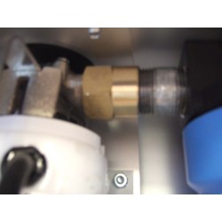 Pompe de filtration d’eau usée pour douche de décontamination TeleShower. Ensemble de filtres 25 µm et 5 µm inclus.