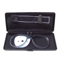 3M ajustable spectacle kit for full facepiece respirators 6000 series. Prescription lenses not included