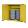 Armoire Justrite pour liquides inflammables, capacité 110 gallons.