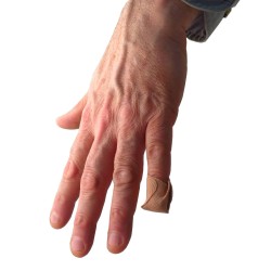 Elastic bandages for fingertips, small, 4.4 x 5.1 cm (1.75 x 2 in), 50/box.