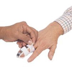 Attelle pour doigts, format court, 4.5 po (11.5 cm).