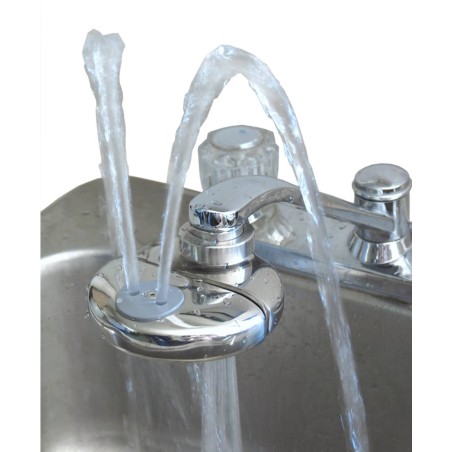 eyePod faucet-mounted eyewash with anti-scald valve, ANSI Z358.1 compliant.