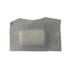 Rouleau de gaze stérile extensible (KLEEN), 2 po x 12 pi, vendu à l'unité.