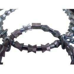 Snow and ice traction aids, for all types of flat shoes and winter boots.