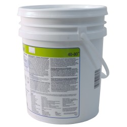 Désinfectant First Defense 40-80 avec chlorure d’ammonium quaternaire pour décontamination des moisissures. Seau de 5 gal US.