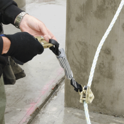 E4 automatic rope grab with panic lock, 2 ft lanyard, for 99 to 253 lb workers
