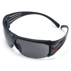 3M SF602FGAF SecureFit protective eyewear with anti-fog treated grey polycarbonate lens.